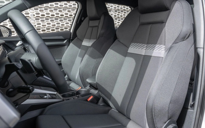 Audi A3 cena 161483 przebieg: 5, rok produkcji 2024 z Góra Kalwaria małe 326